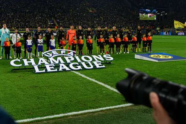 DORTMUND, GERMANY - 05.11.24: SIGNAL IDUNA PARK 'ta UEFA Şampiyonlar Ligi Borussia Dortmund' a karşı Sturm Graz maçı