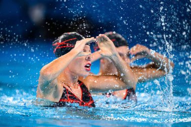 PARIS, FRANCE - 9 AUGust, 2024: LAMOTHE Audrey, SIMONEAU Jacqueline, The Artistic Swimming, Duet, Technical Routine, Artistic Swimming, Duet, Technical Routine, Paris 2024 Sucul Merkezi Olimpiyat Oyunları