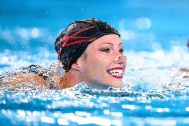PARIS, FRANCE - 9 AUGust, 2024: LAMOTHE Audrey, SIMONEAU Jacqueline, The Artistic Swimming, Duet, Technical Routine, Artistic Swimming, Duet, Technical Routine, Paris 2024 Sucul Merkezi Olimpiyat Oyunları