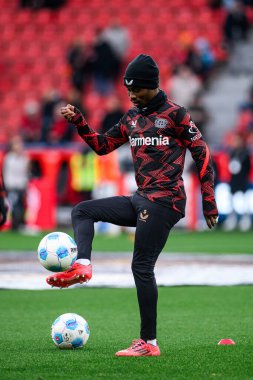 LEVERKUSEN, ALMANY - 23 Kasım 2024: Nathan Tella, Bundesliga, maç 11. Bayer Leverkusen 1 'e karşı. FC Heidenheim Bayarena 'da