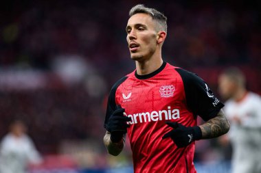 LEVERKUSEN, ALMANY - 23 Kasım 2024: Alex Grimaldo, Bundesliga, maç 11. Bayer Leverkusen 1 'e karşı. FC Heidenheim Bayarena 'da