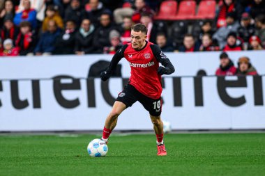 LEVERKUSEN, ALMANY - 23 Kasım 2024: Florian Wirtz, Bundesliga, maç 11. Bayer Leverkusen 1 'e karşı. FC Heidenheim Bayarena 'da