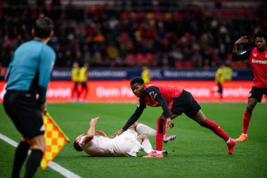 LEVERKUSEN, ALMANY - 23 Kasım 2024: Nathan Tella, Bundesliga, maç 11. Bayer Leverkusen 1 'e karşı. FC Heidenheim Bayarena 'da