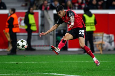 LEVERKUSEN, GERMANY - 26 Kasım 2024: Bayarena 'da UEFA Şampiyonlar Ligi FC Bayer 04 Leverkusen-Red Bull Salzburg maçı