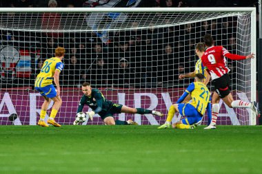 EINDHOVEN, NETHERLANDS - 27 Kasım 2024: Dmytro Riznyk, PSV - FC Shakhtar Donetsk arasındaki UEFA Şampiyonlar Ligi maçı Philips Arena