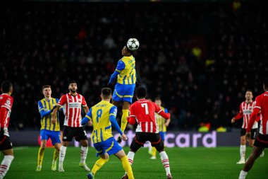 EINDHOVEN, NETHERLANDS - 27 Kasım 2024: PSV - Philips Arena 'da FC Shakhtar Donetsk arasındaki UEFA Şampiyonlar Ligi futbol maçı