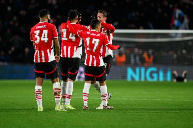 EINDHOVEN, NETHERLANDS - 27 Kasım 2024: PSV - Philips Arena 'da FC Shakhtar Donetsk arasındaki UEFA Şampiyonlar Ligi futbol maçı