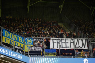 EINDHOVEN, NETHERLANDS - 27 Kasım 2024: PSV - Philips Arena 'da FC Shakhtar Donetsk arasındaki UEFA Şampiyonlar Ligi futbol maçı