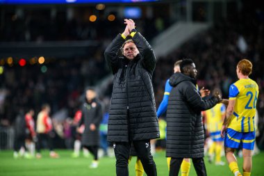 EINDHOVEN, NETHERLANDS - 27 Kasım 2024: Kaleci Koç, Andrii Piatov, PSV - Philips Arena 'da FC Shakhtar Donetsk