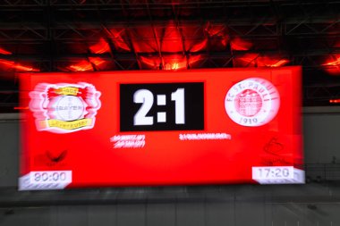 LEVERKUSEN, ALMANY - 7 Aralık 2024: Bundesliga, Bayer Leverkusen-FC St. Pauli maçı Bayarena 'da