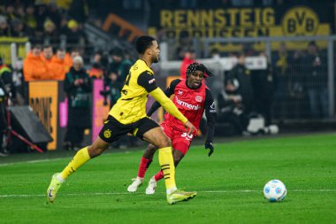 DORTMUND, GERMANY - 10 HAZİRAN 2025: + - Borussia Dortmund, Bayer 04 Leverkusen 'e karşı Signal Iduna Park' ta oynanan futbol maçı