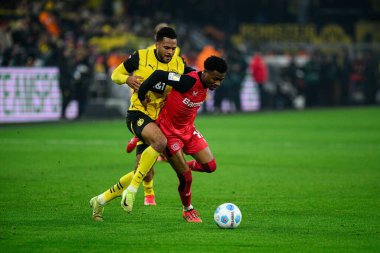DORTMUND, GERMANY - 10 HAZİRAN 2025: Nathan Tella - Borussia Dortmund, Bayer 04 Leverkusen 'e karşı Signal Iduna Park' ta oynanan futbol maçı