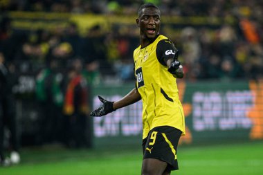 DORTMUND, GERMANY - 10 HAZİRAN 2025: Serhou Guirassy - Borussia Dortmund, Bayer 04 Leverkusen 'e karşı Signal Iduna Park' ta oynanan futbol maçı