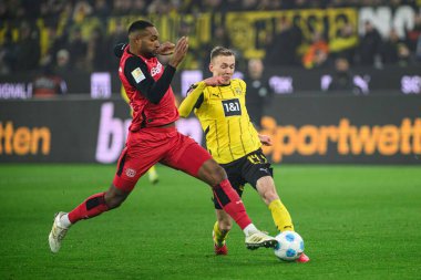 DORTMUND, GERMANY - 10 HAZİRAN 2025: Jonathan Tah, Maximilian Beier - Borussia Dortmund, Bayer 04 Leverkusen 'e karşı Signal Iduna Park' taki futbol maçı