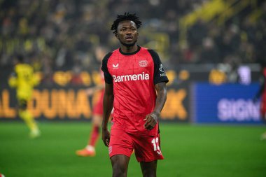 DORTMUND, GERMANY - 10 HAZİRAN 2025: Edmond Tapsoba - Borussia Dortmund 'un Bayer 04 Leverkusen' e karşı Signal Iduna Park 'ta oynadığı futbol maçı