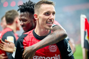 LEVERKUSEN, GERMANY - 14 HAZİRAN, 2025: Alejandro Grimaldo, Bundesliga maçı FC Bayer 04 Leverkusen 1 'e karşı. Bayarena 'da FSV Mainz 05. Sadece yazı işleri için. Satmak veya dağıtmak yasaktır.