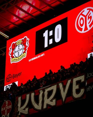 LEVERKUSEN, GERMANY - 14 HAZİRAN, 2025: Bundesliga maçı FC Bayer 04 Leverkusen-1. Bayarena 'da FSV Mainz 05. Sadece yazı işleri için. Satmak veya dağıtmak yasaktır.