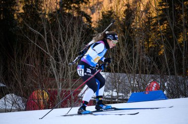 RuhpoLDing, Almanya - 18 Ocak 2025: Johanna Talihaerm - Bayrak Kadınları, BMW IBU Dünya Kupası 2025. Sadece yazı işleri için. Satmak veya dağıtmak yasaktır.