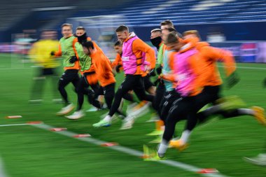 GELSENKIRCHEN, GERMANY - 21 HAZİRAN 2025: Shakhtar 'ın açık antrenmanı - FC Shakhtar Donetsk ile Stade Brestois 29 arasında oynanan UEFA Şampiyonlar Ligi futbol maçı Veltins Arena' da.