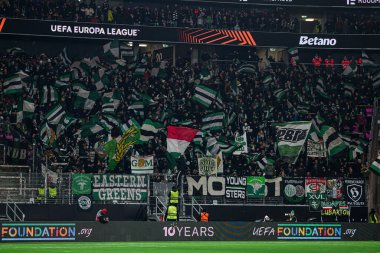 FRANKFURT, GERMANY - 23 JANUARY, 2025: Fan desteği - Frankfurt Stadyumu 'nda SG Eintracht Frankfurt ve Ferencvarosi TC arasında oynanan UEFA Avrupa Ligi futbol maçı.