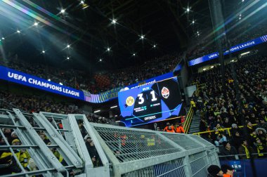 DORTMUND, GERMANY - 29 HAZİRAN 2025: + - UEFA Şampiyonlar Ligi Borussia Dortmund-Shakhtar Donetsk maçı Signal Iduna Park 'ta. Sadece yazı işleri için. Satmak veya dağıtmak yasaktır.