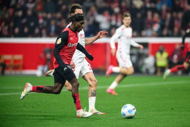 LEVERKUSEN, GERMANY - 5 Şubat 2025: Jeremie Frimpong - Almanya Kupası (DFB Pokal) Bayer 04 Leverkusen, Bayarena 'da 1.FC Koeln' e karşı.