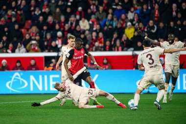 LEVERKUSEN, GERMANY - 15 Şubat 2025: Joshua Kimmich, Nordi Mukiele, Konrad Laimer, Minjae Kim, The Bundesliga maçı Bayer 04 Leverkusen-FC Bayern Muenchen