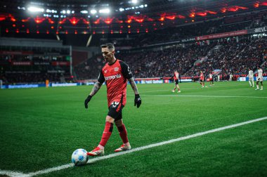 LEVERKUSEN, GERMANY - 15 Şubat 2025: Alejandro Grimaldo, The Bundesliga maçı Bayer 04 Leverkusen 'e karşı Bayern Muenchen Bayena' da