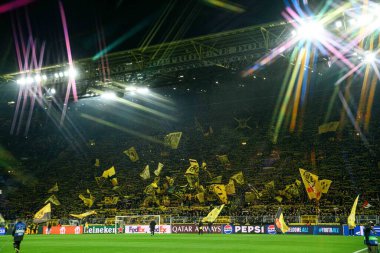 DORTMUND, ALMANY - 19 Şubat 2025 İduna Park Sinyali. UEFA Şampiyonlar Ligi Borussia Dortmund maçı. Sporting Lisboa