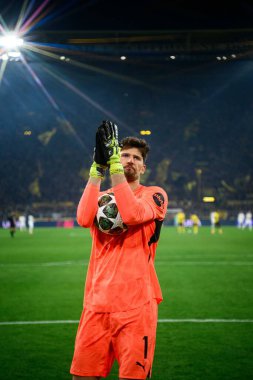 DORTMUND, GERMANY - 19 Şubat 2025: Gregor Kobel - UEFA Şampiyonlar Ligi Borussia Dortmund - Iduna Parkı 'nda Lisboa Sinyali. 