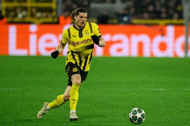 DORTMUND, GERMANY - 19 Şubat 2025: Marcel Sabitzer - UEFA Şampiyonlar Ligi Borussia Dortmund - Iduna Parkı 'nda Lisboa Sinyali. 
