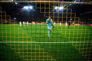 DORTMUND, GERMANY - 19 Şubat 2025: Rui Silva - UEFA Şampiyonlar Ligi Borussia Dortmund - Iduna Parkı 'nda Lisboa Sinyali. 