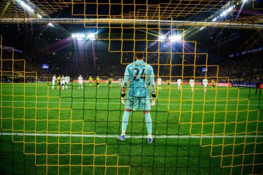 DORTMUND, GERMANY - 19 Şubat 2025: Rui Silva - UEFA Şampiyonlar Ligi Borussia Dortmund - Iduna Parkı 'nda Lisboa Sinyali. 