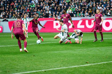 MOENCHENGLADBACH, GERMANY - 22 Şubat 2025: Tim Kleindienst - Bundesliga Borussia Moenchengladbach FC Augsburg 'a karşı Borussia Park' taki futbol maçı.