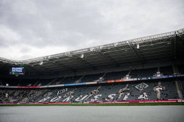 MOENCHENGLADBACH, GERMANY - 22 Şubat 2025: Borussia Park - Bundesliga Borussia Moenchengladbach FC Augsburg 'a karşı Borussia Park' ta oynanan futbol maçı.