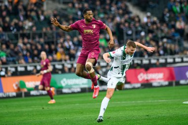 MOENCHENGLADBACH, GERMANY - 22 Şubat 2025: Samuel Essen - Bundesliga Borussia Moenchengladbach FC Augsburg 'a karşı Borussia Park' taki futbol maçı.