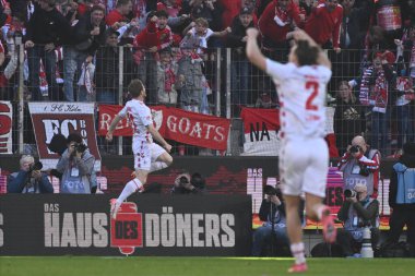 COLOGNE, GERMANY - 23 Şubat 2025: Florian Kainz - 1.Bundesliga 1.FC Koeln-Fortuna Duesseldorf 1895 Rhein Energie Stadion maçında.