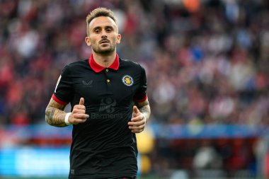 LEVERKUSEN, ALMANY - 5 EKİM, 2024: Aleix Garcia, Bundesliga, maç 2. Bayer 04 Leverkusen, Bayarena 'da Holstein Kiel' e karşı.