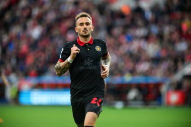 LEVERKUSEN, ALMANY - 5 EKİM, 2024: Aleix Garcia, Bundesliga, maç 2. Bayer 04 Leverkusen, Bayarena 'da Holstein Kiel' e karşı.