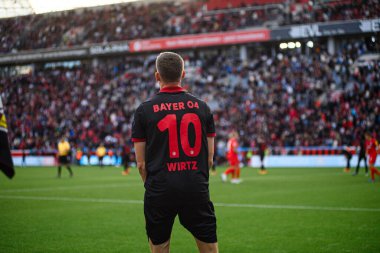 LEVERKUSEN, ALMANY - 5 EKİM, 2024: Florian Wirtz, Bundesliga, maç 2. Bayer 04 Leverkusen, Bayarena 'da Holstein Kiel' e karşı.
