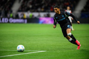 FRANKFURT, GERMANY - 1 Mart 2025: Amine Adli - Bundesliga maçı Eintracht Frankfurt FC Bayer 04 Leverkusen 'e karşı Deutsche Bank Park. 