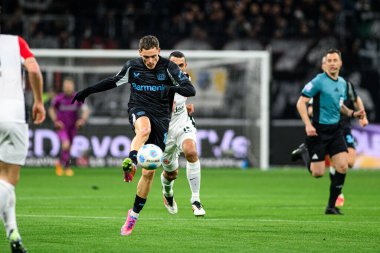 FRANKFRT, GERMANY - 1 Mart 2025: Florian Wirtz - Bundesliga maçı Eintracht Frankfurt FC Bayer 04 Leverkusen 'e karşı Deutsche Park' ta. 