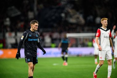 FRANKFURT, GERMANY - 1 Mart 2025: Florian Wirtz - Bundesliga maçı Eintracht Frankfurt FC Bayer 04 Leverkusen 'e karşı Deutsche Park' ta. 