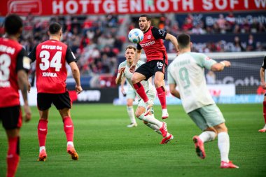 LEVERKUSEN, ALMANY - 8 Mart 2025: Emiliano Buendia - Bundesliga, maç 25. Bayer Leverkusen, Bayarena 'da Werder Bremen' e karşı.