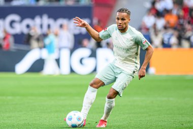 LEVERKUSEN, ALMANY - 8 Mart 2025 Felix Agu - Bundesliga, 25. Bayer Leverkusen, Bayarena 'da Werder Bremen' e karşı.