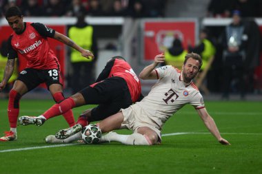 LEVERKUSEN, GERMANY - 11 Mart 2025: Harry Kane - Bayena Bayern Münih 'te Bayer 04 Leverkusen ile FC Bayern Münih arasındaki UEFA Şampiyonlar Ligi futbol maçı.