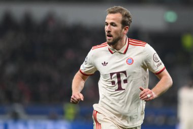 LEVERKUSEN, GERMANY - 11 Mart 2025: Harry Kane - Bayena Bayern Münih 'te Bayer 04 Leverkusen ile FC Bayern Münih arasındaki UEFA Şampiyonlar Ligi futbol maçı.