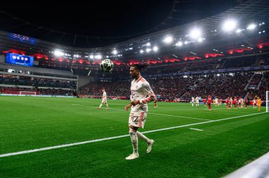 LEVERKUSEN, GERMANY - 11 Mart 2025: Michael Olise - Bayena 'da Bayer 04 Leverkusen FC Bayern Münih' e karşı UEFA Şampiyonlar Ligi futbol maçı.