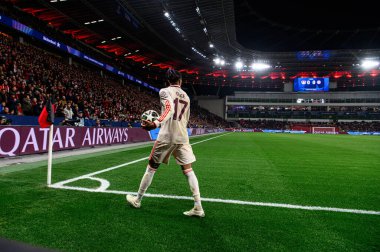 LEVERKUSEN, GERMANY - 11 Mart 2025: Michael Olise - Bayena 'da Bayer 04 Leverkusen FC Bayern Münih' e karşı UEFA Şampiyonlar Ligi futbol maçı.