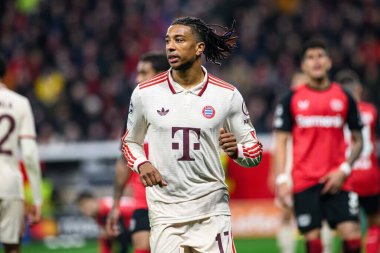 LEVERKUSEN, GERMANY - 11 Mart 2025: Michael Olise - Bayena 'da Bayer 04 Leverkusen FC Bayern Münih' e karşı UEFA Şampiyonlar Ligi futbol maçı.